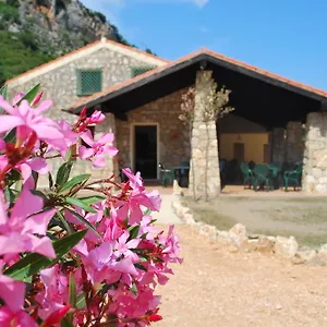 *** Bed & Breakfast Punto Di Ristoro Uttolo Italia
